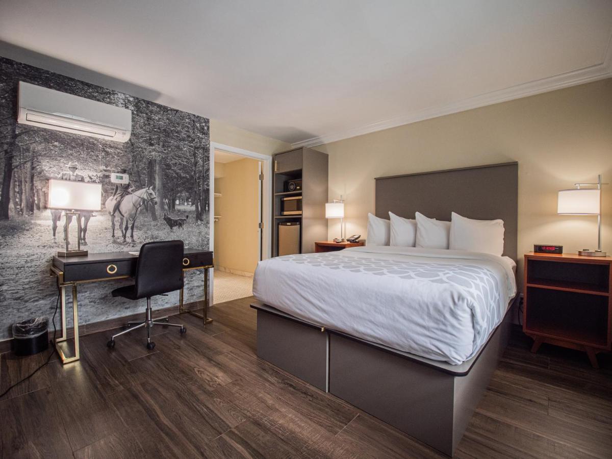 Equus I75 Hotel 3*
