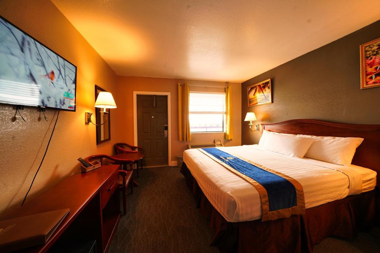 Sandals Hotel Daytona Beach