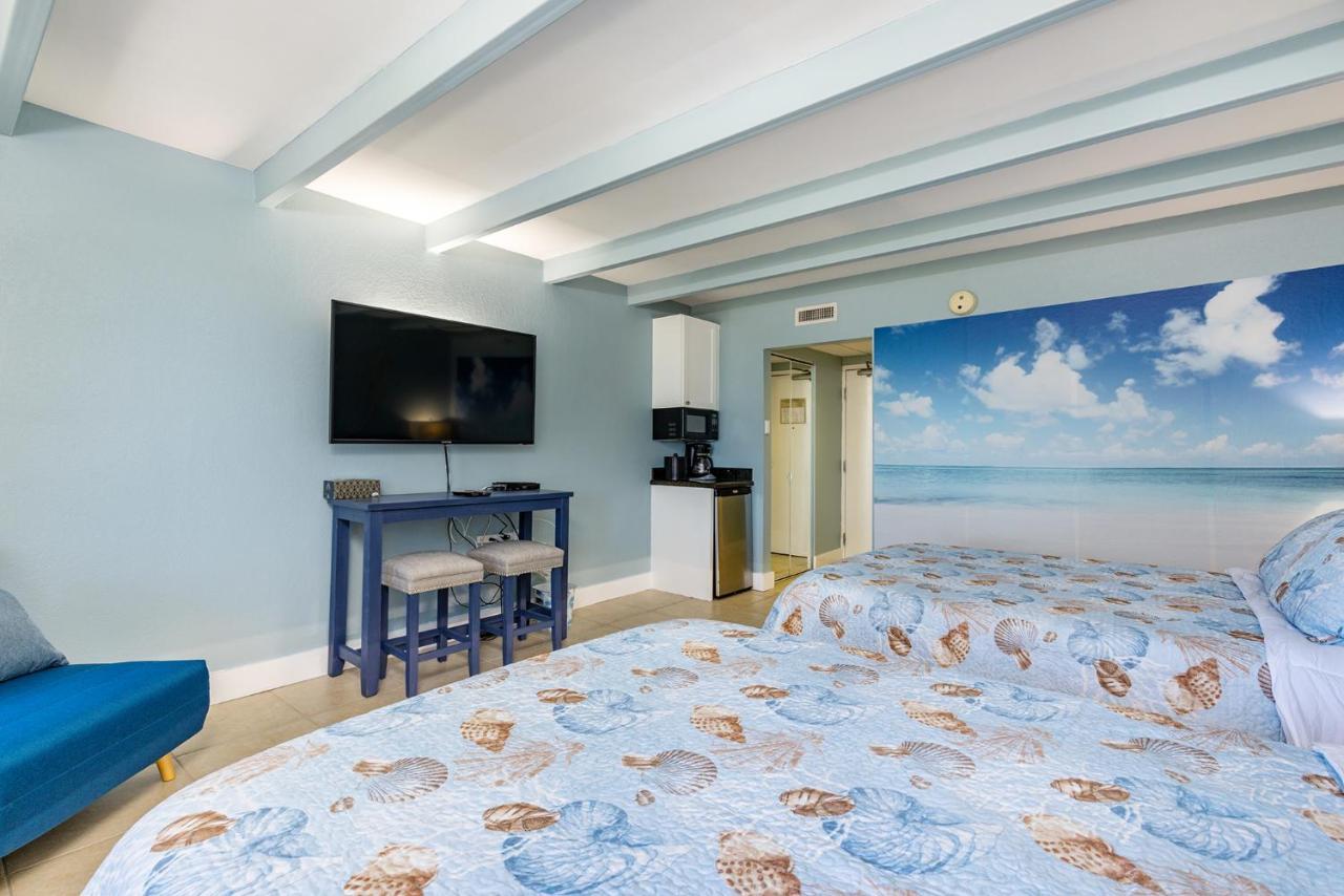 Where The Dolphins Play! Apartment *