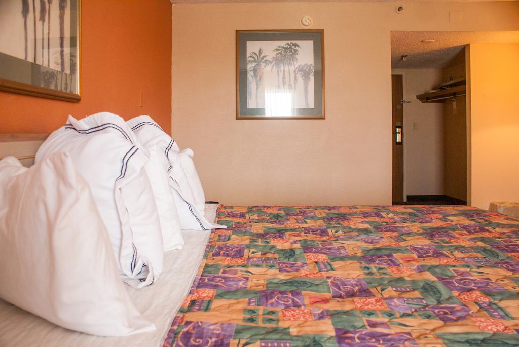 Red Lion Orlando Buena Vista South- Near Hotel 3*
