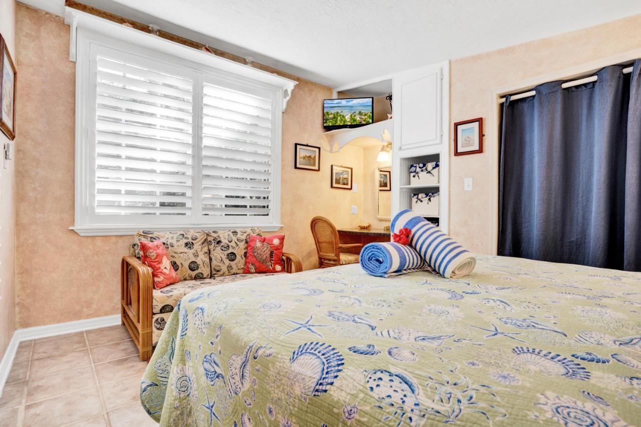Island Bay Hotel