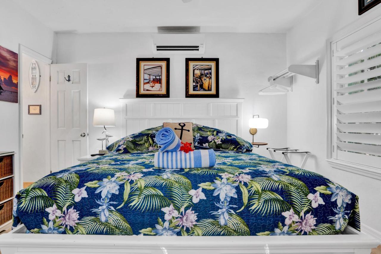 Hotel Island Bay 3*