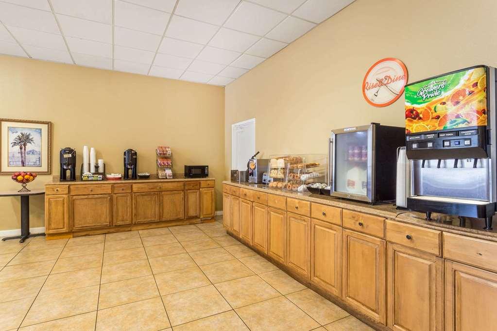 Howard Johnson By Wyndham Lakeland
