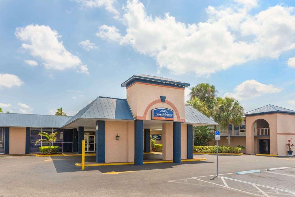 Howard Johnson By Wyndham 2*