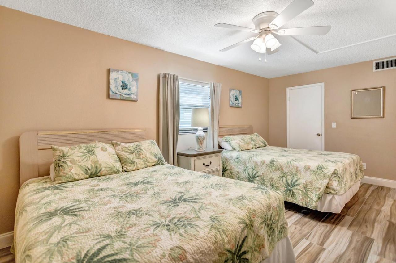 301 Sandy Shores Holiday home