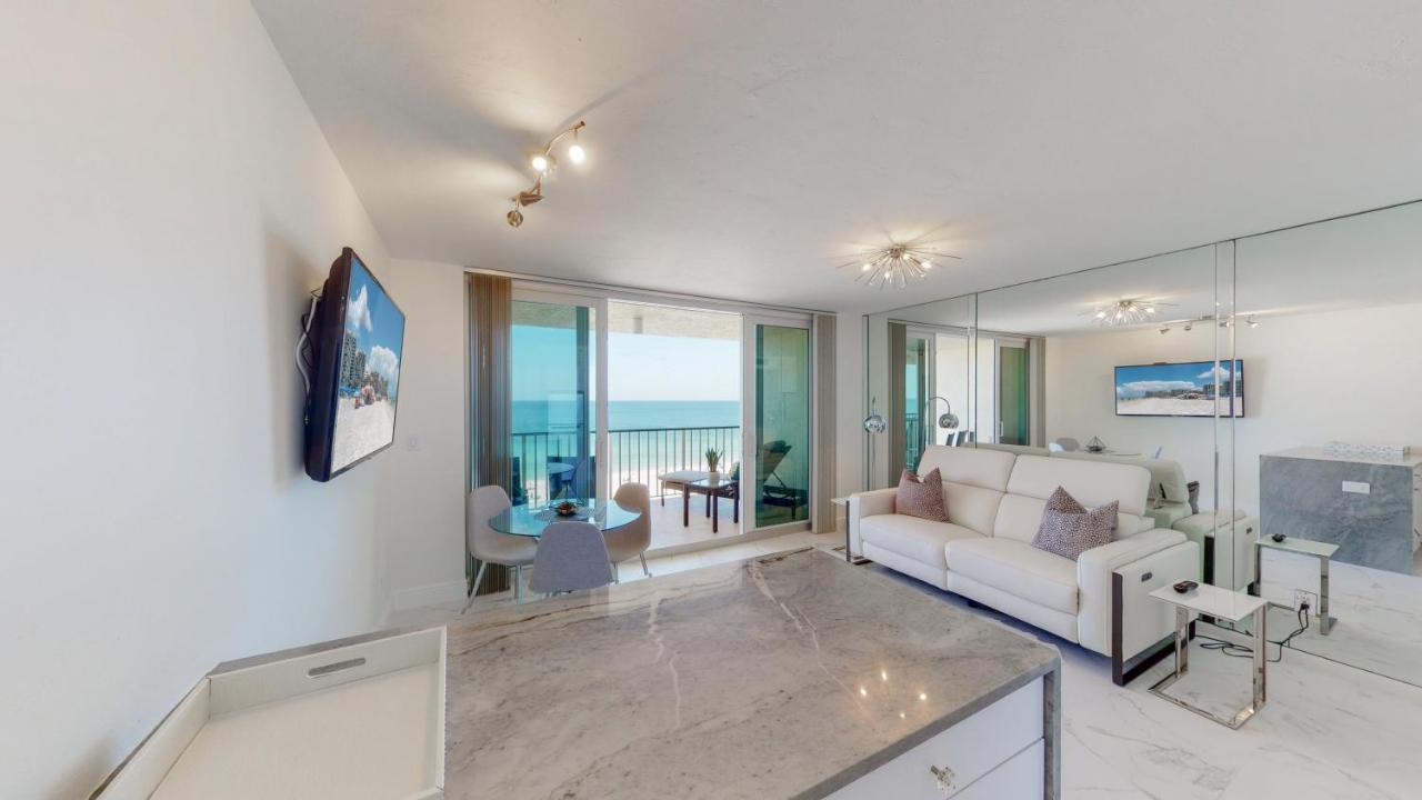 Totally Renovated Beachfront At Apollo! Holiday home