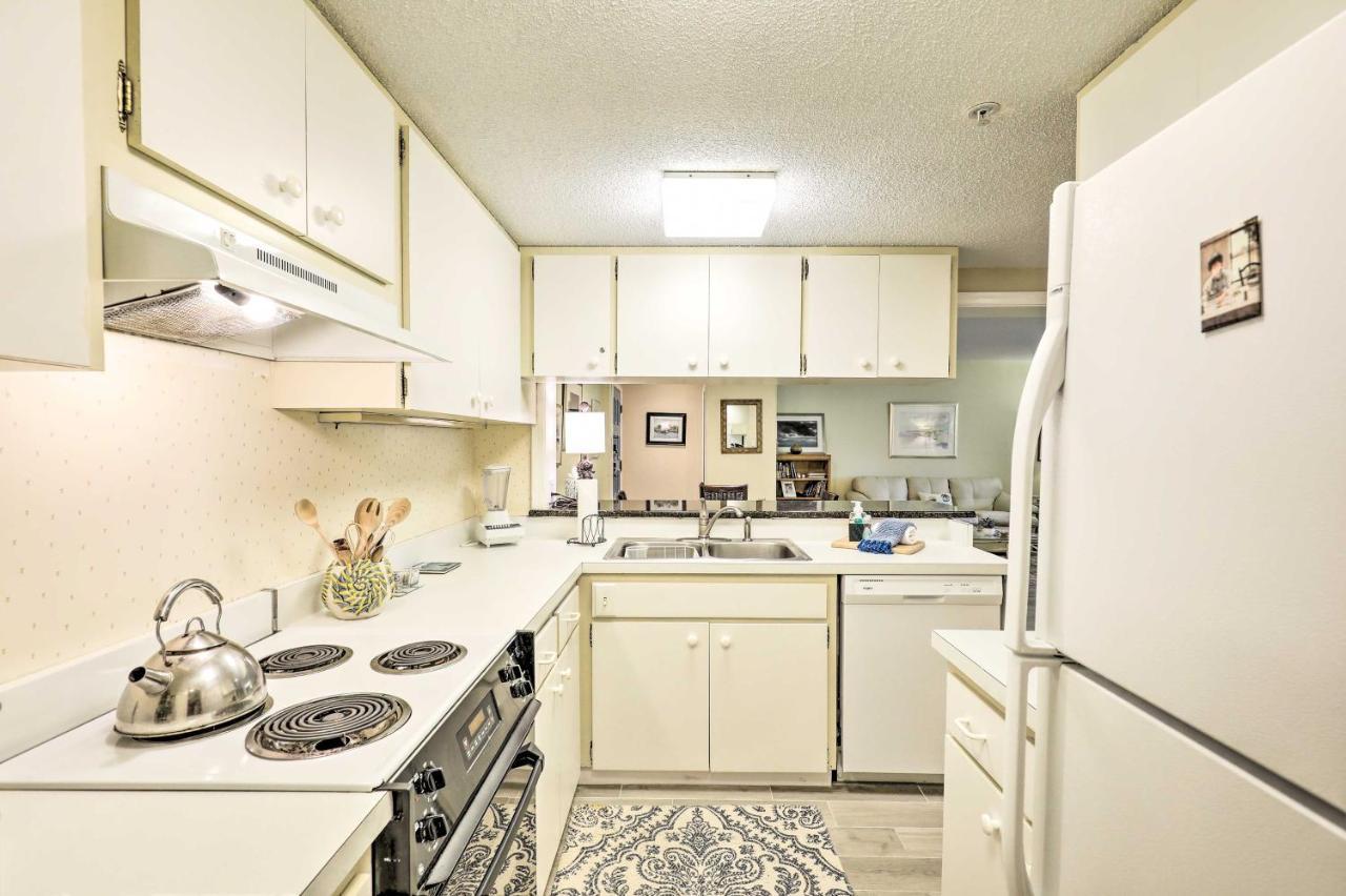 Apartment Large Tampa-area - 15 Mi Clearwater Beach!