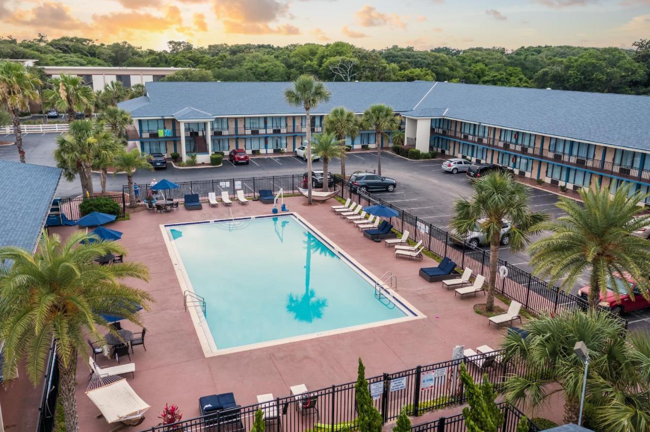 Ocean Coast At The Amelia Island