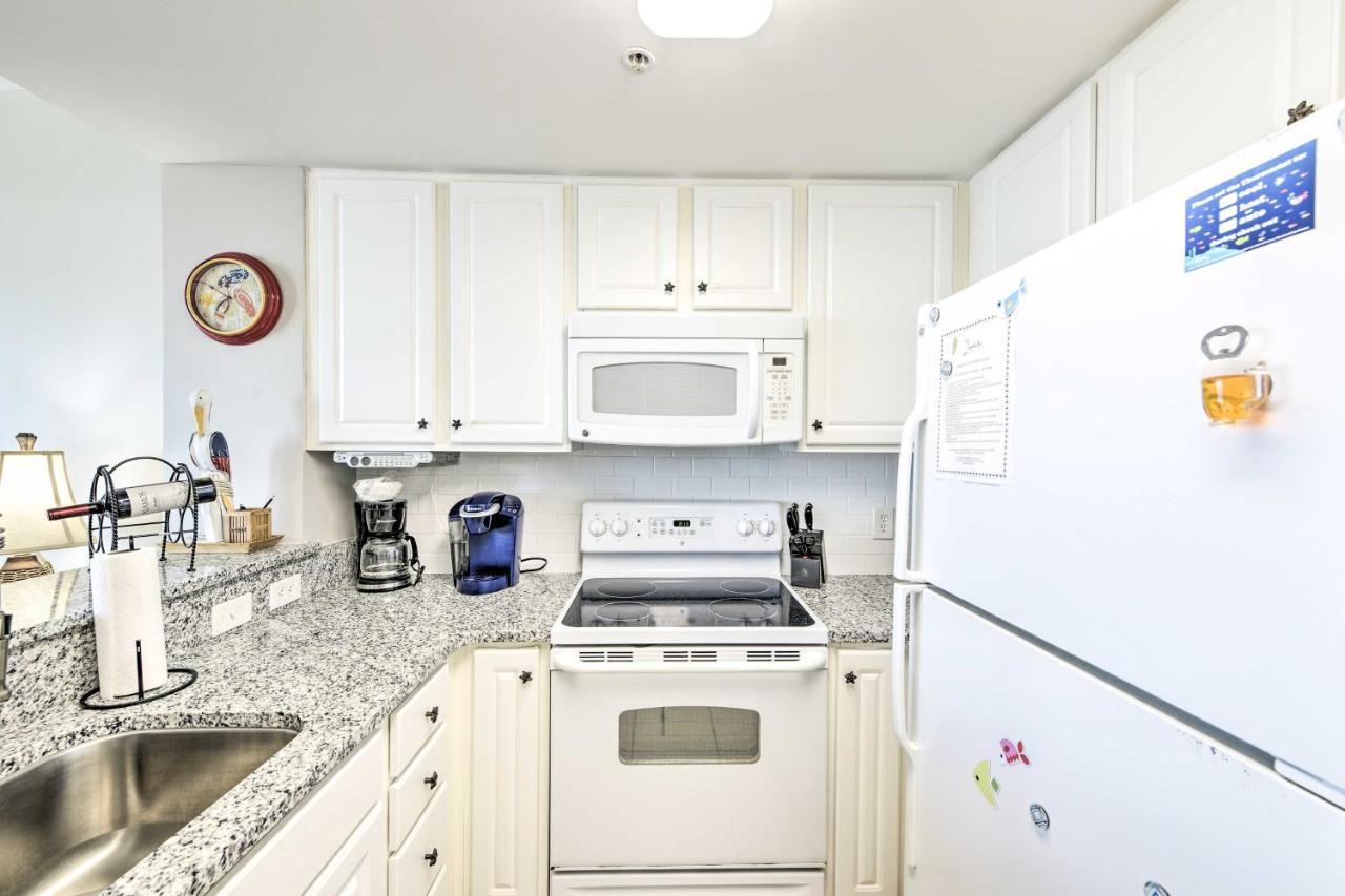 Apartment Oceanfront Panama With Pool Access!