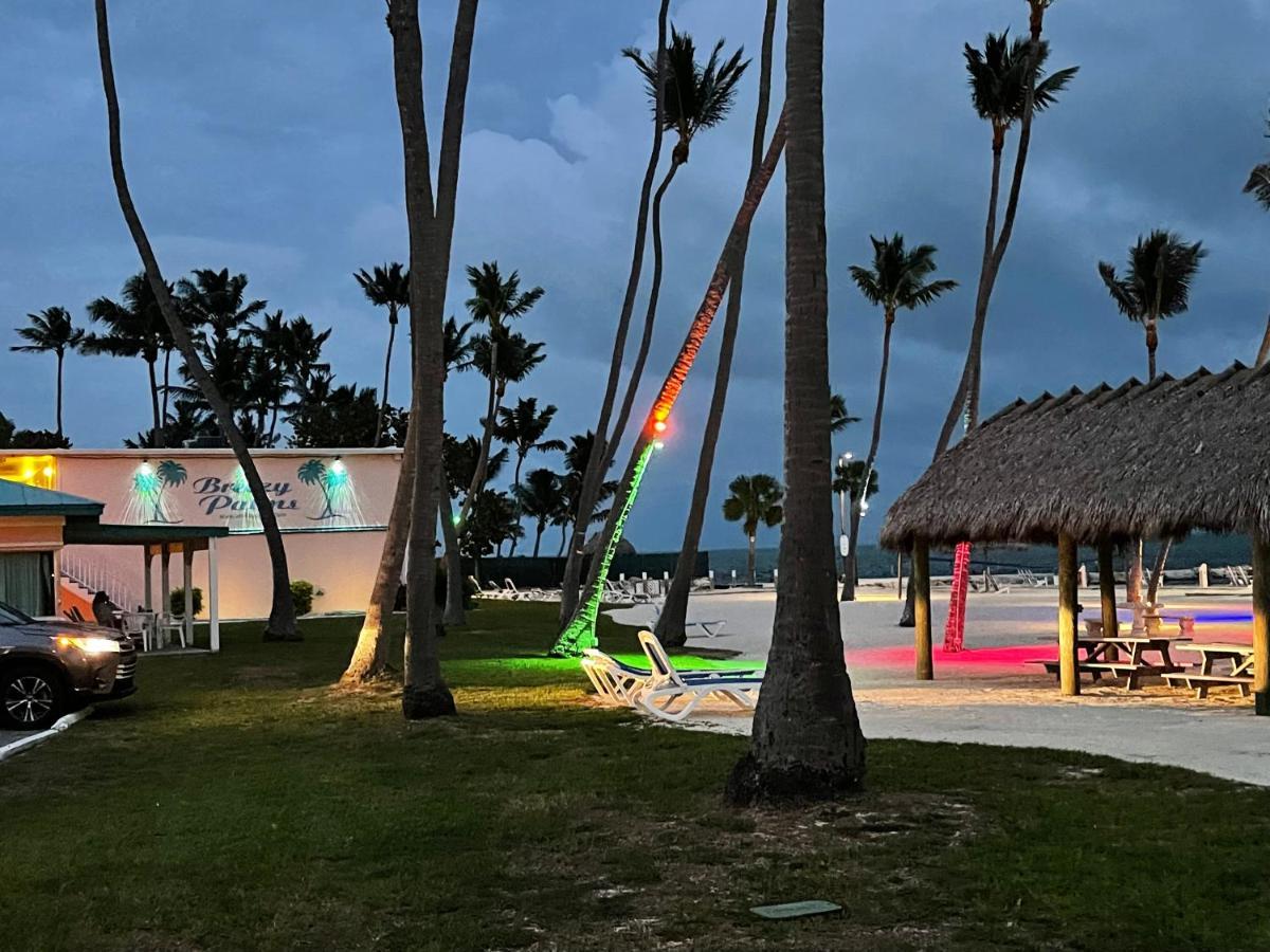 Breezy Palms 3*