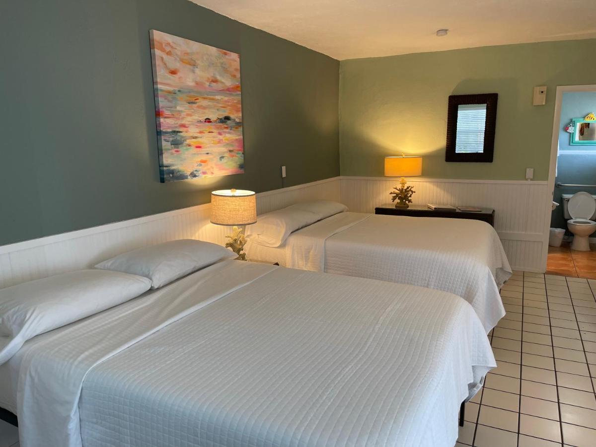Hotel Breezy Palms 3*