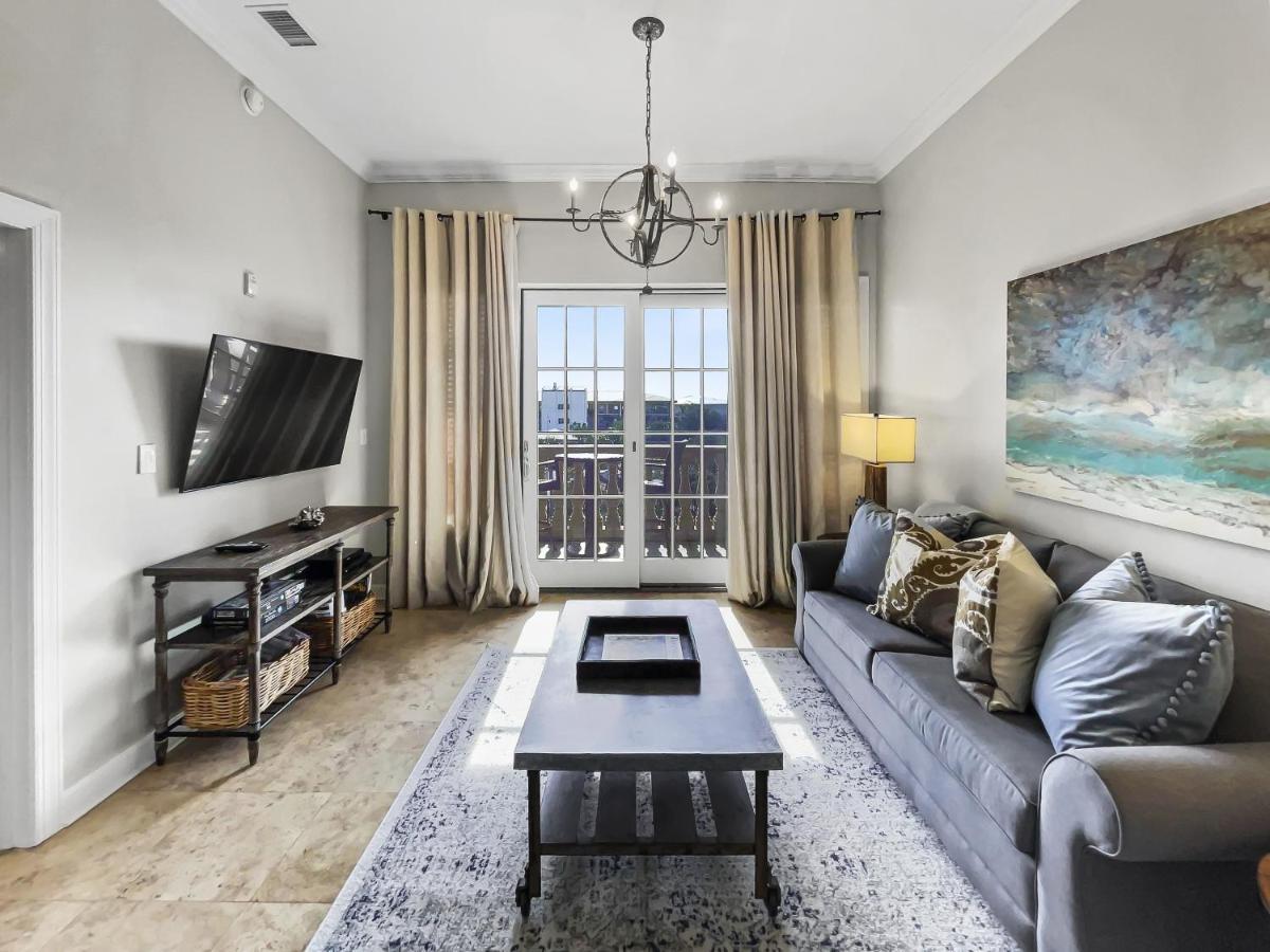 Twickenham Apartment *