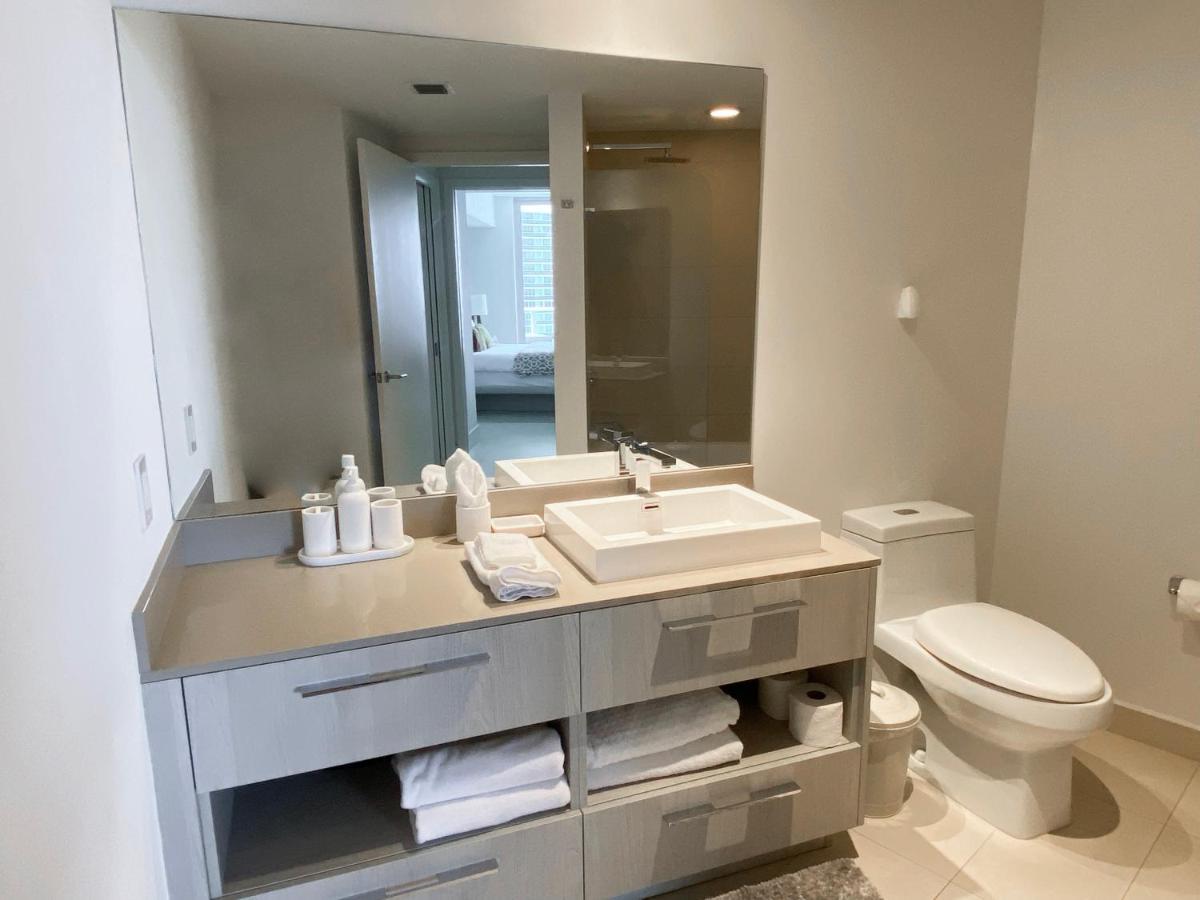 Apartment Lyfe Building - Private Apts Over The