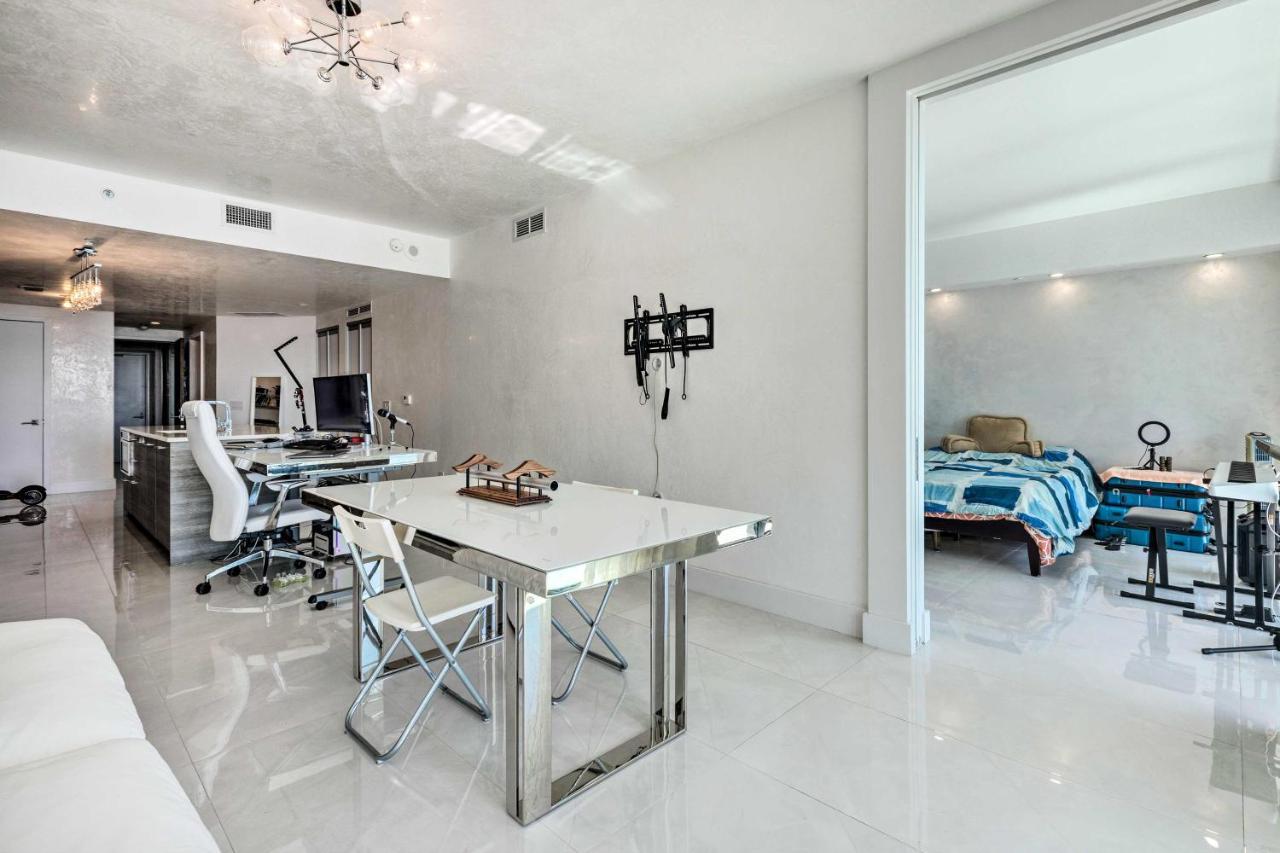 Luxe With Community Pool And Hot Tub! Apartment *
