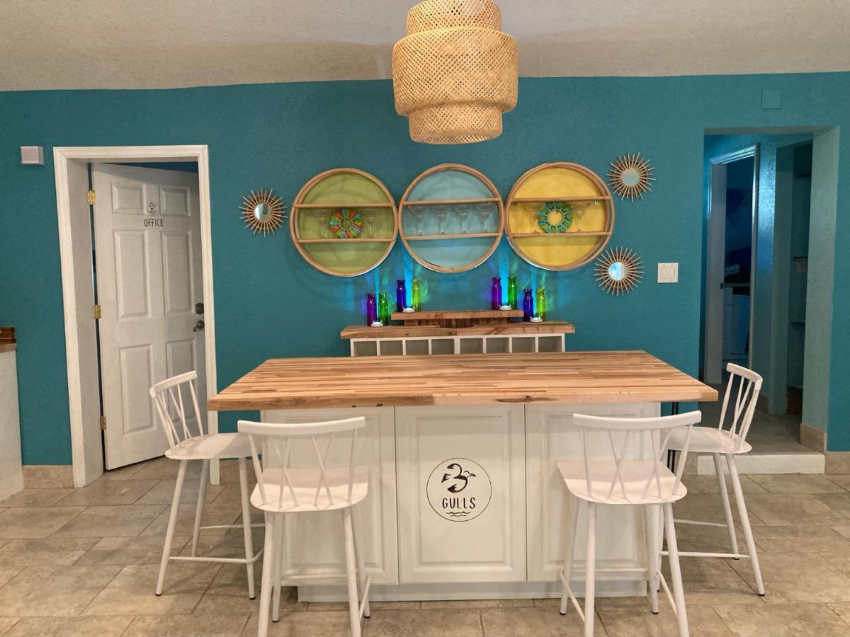 Hotel 3gulls Ozona-boutique Hotel-steps From Restaurants & Brewery-swimspa Pool-pet Friendly Palm Harbor