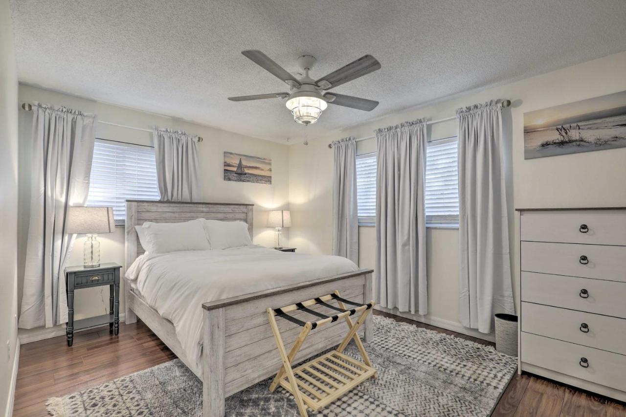 Holiday home Calming Getaway 9 Mi To Beach!
