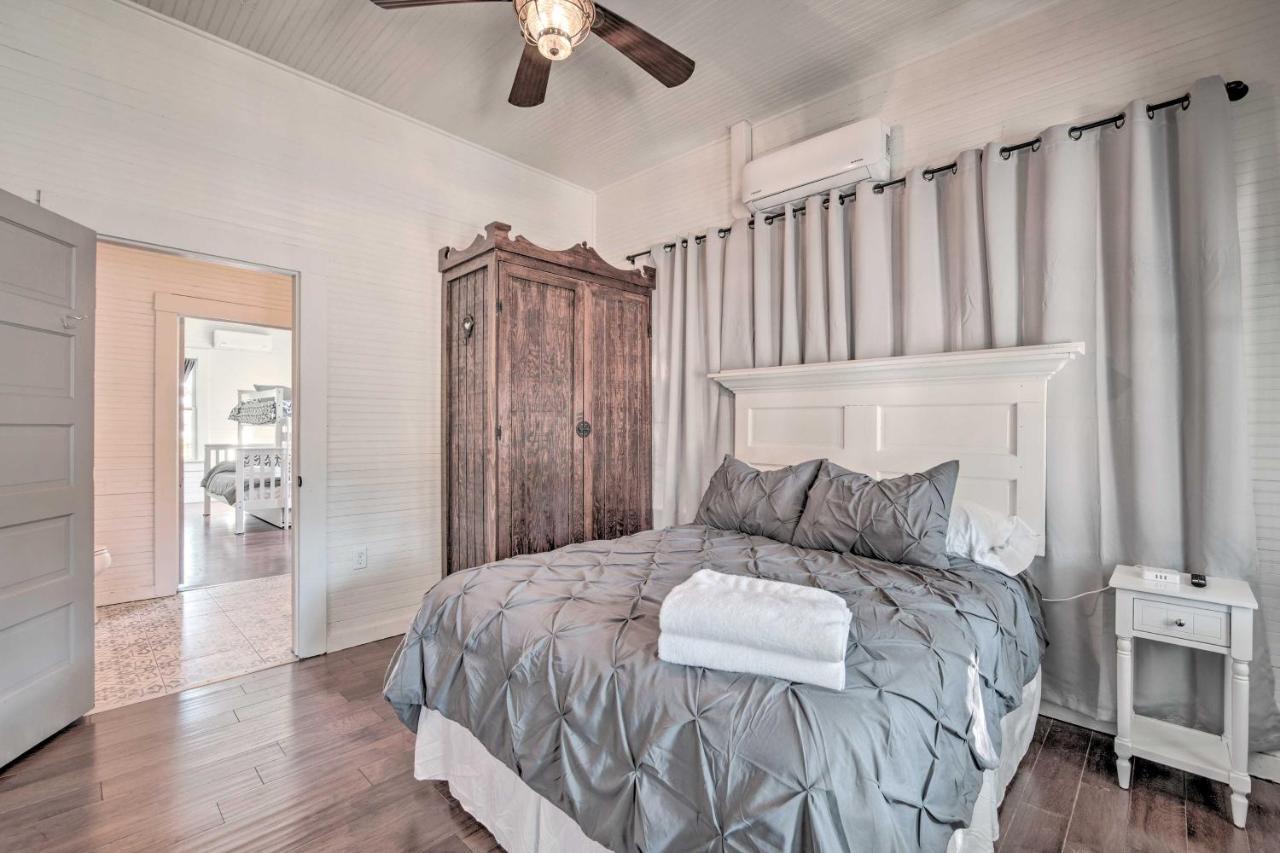 Charming 100-year-old Less Than 1 Mi To Downtown Holiday home