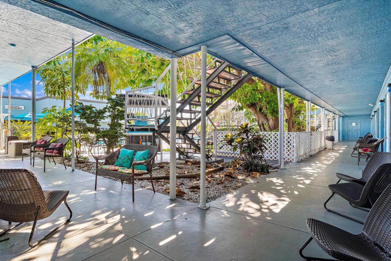 Malibu Motel St. Pete Beach