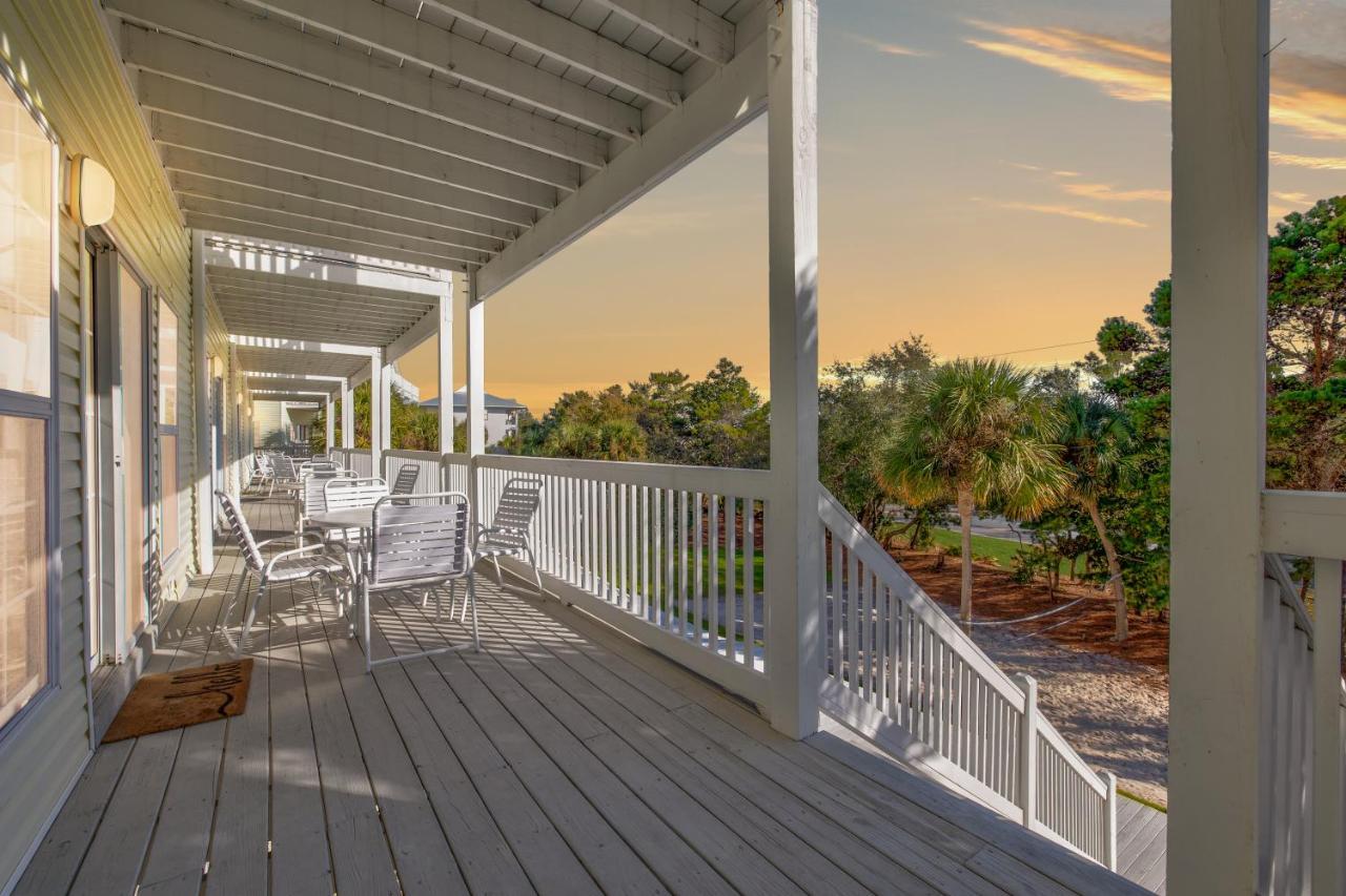 Blessings Luxe 30a Townhome 2br 3bath, Walk To Beach, Pool, Hot Tub Holiday home Santa Rosa Beach