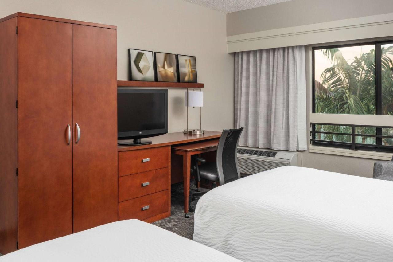 Hotel Sonesta Select Miami Lakes