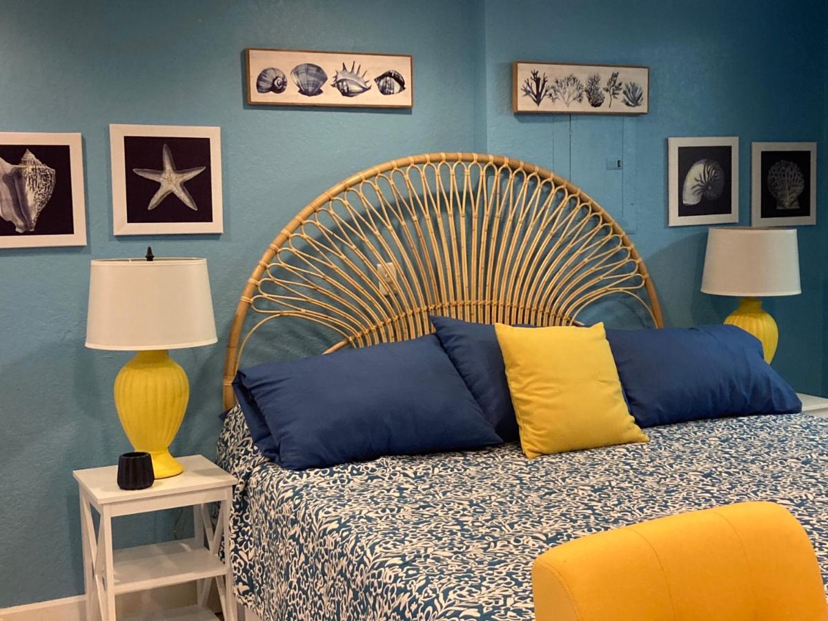 3gulls Ozona-boutique Hotel-steps From Restaurants & Brewery-swimspa Pool-pet Friendly Hotel