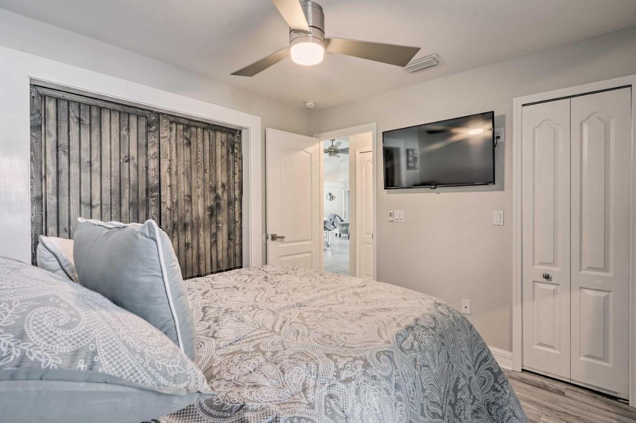 Sun-soaked Escape With Heated Pool! Holiday home Cape Coral
