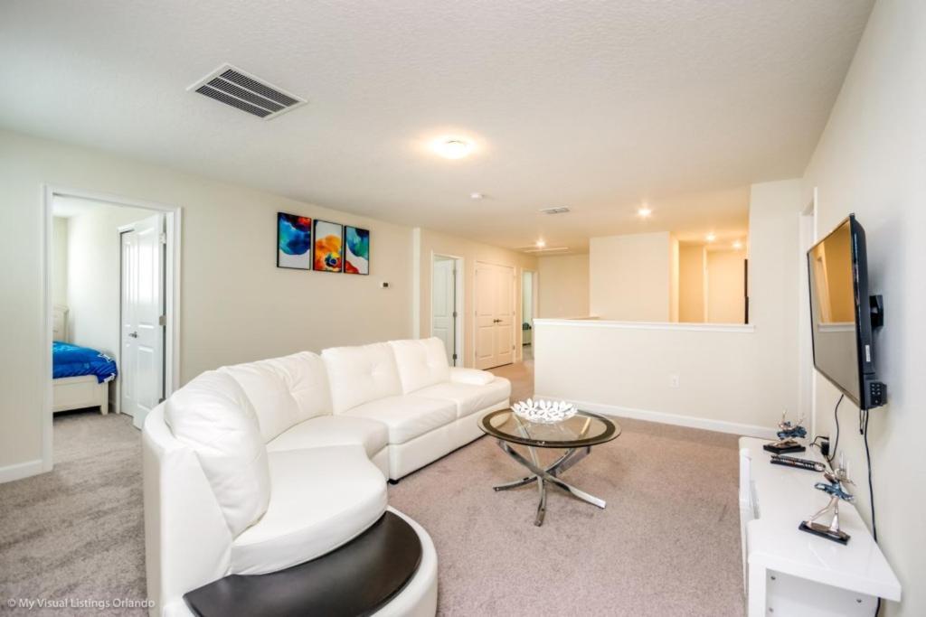 Special Offer Large Pool In Champion Gates Davenport