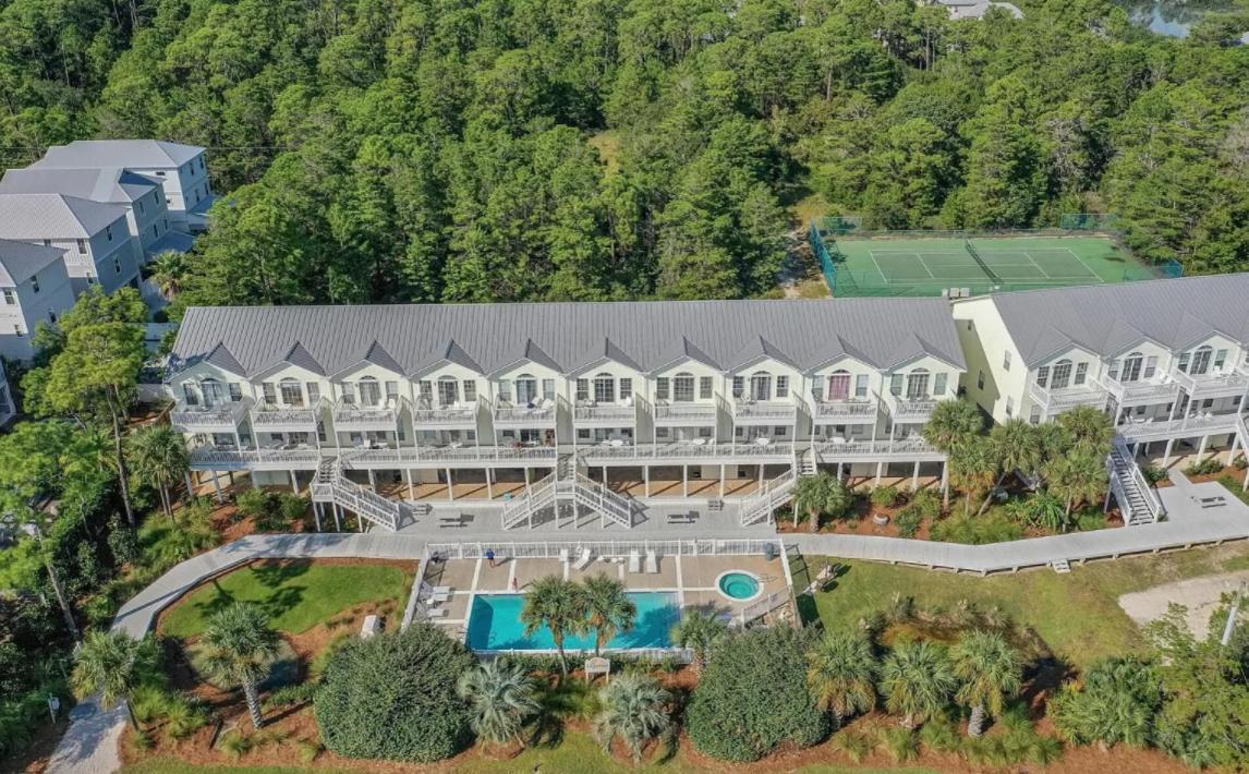 Blessings Luxe 30a Townhome 2br 3bath, Walk To Beach, Pool, Hot Tub Holiday home Santa Rosa Beach