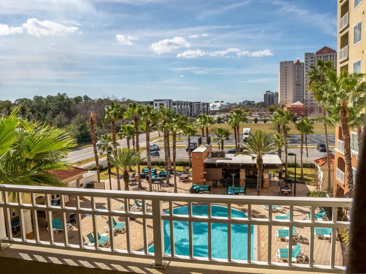 Premier Near & Universal * Orlando