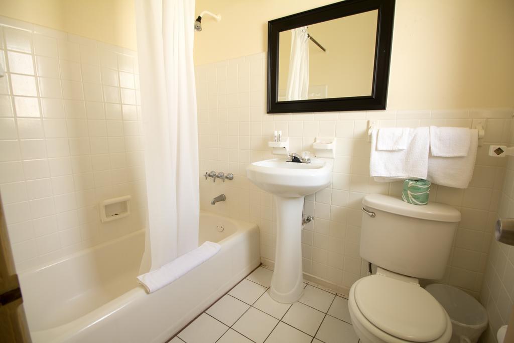 Parkway Hotel Miami Springs