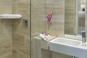 Grand West Hotel 3*