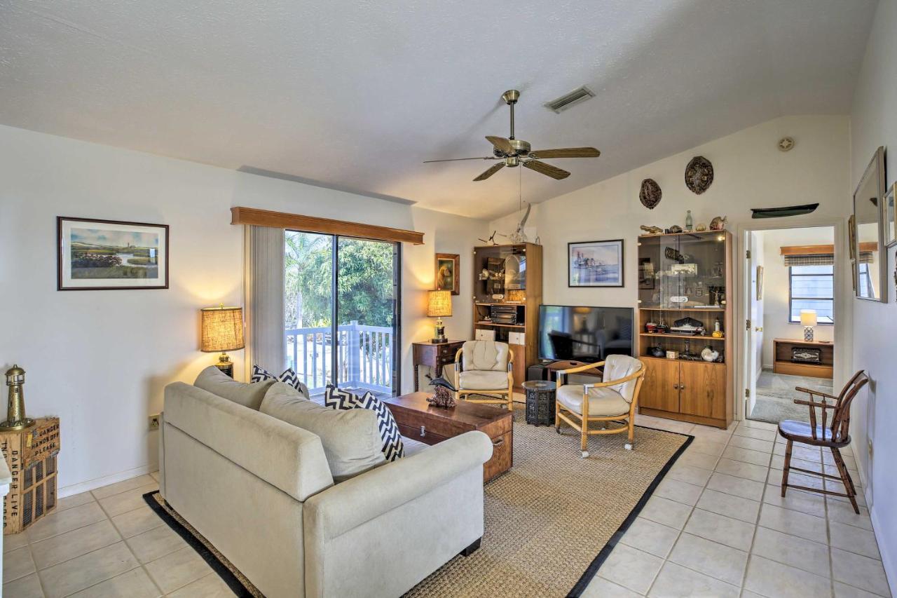 Holiday home Canalfront St With Pool!