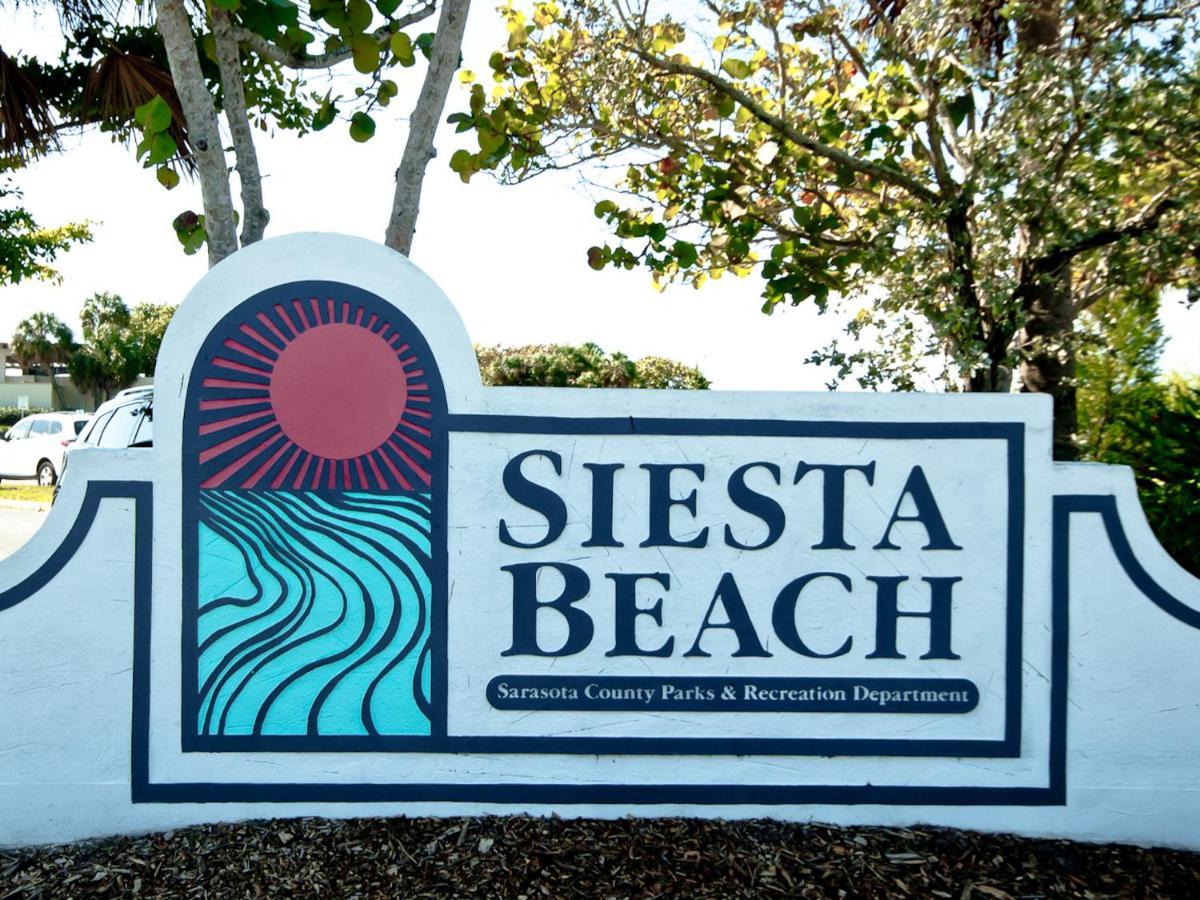 Village Des Pins 3645, 2 Bedrooms, Pool Access, Wifi, Hot Tub, Sleeps 4 * Sarasota