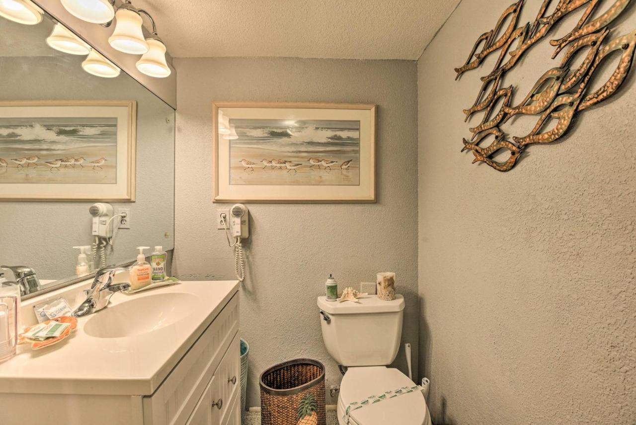 Artistic 8 Mi To Beaches! Apartment *