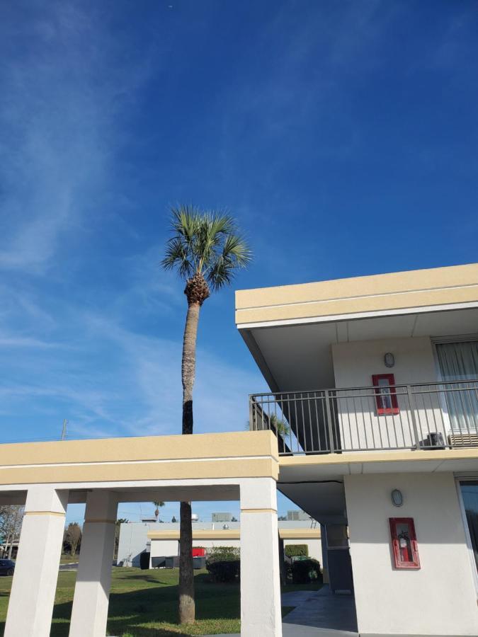 Hotel Super 8 By Wyndham I-75