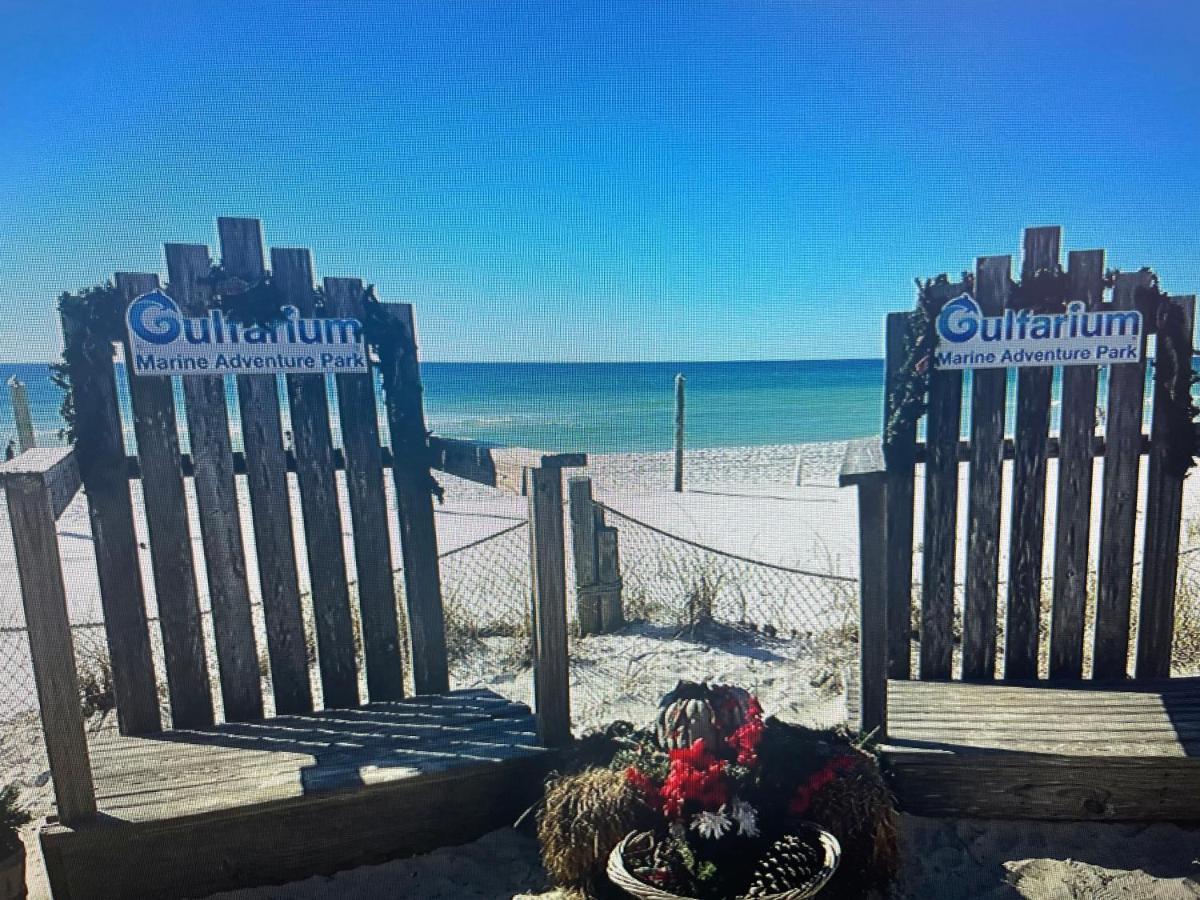 Hole The - Walton - Sunset Plaza - Nearby Beaches & Hurlburt Motel Fort Walton Beach