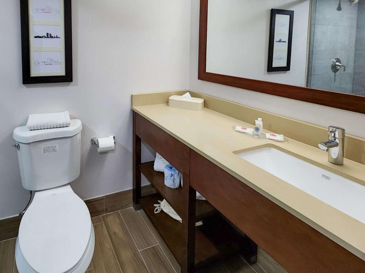 Comfort Baymeadows Near Butler Blvd Hotel 3*