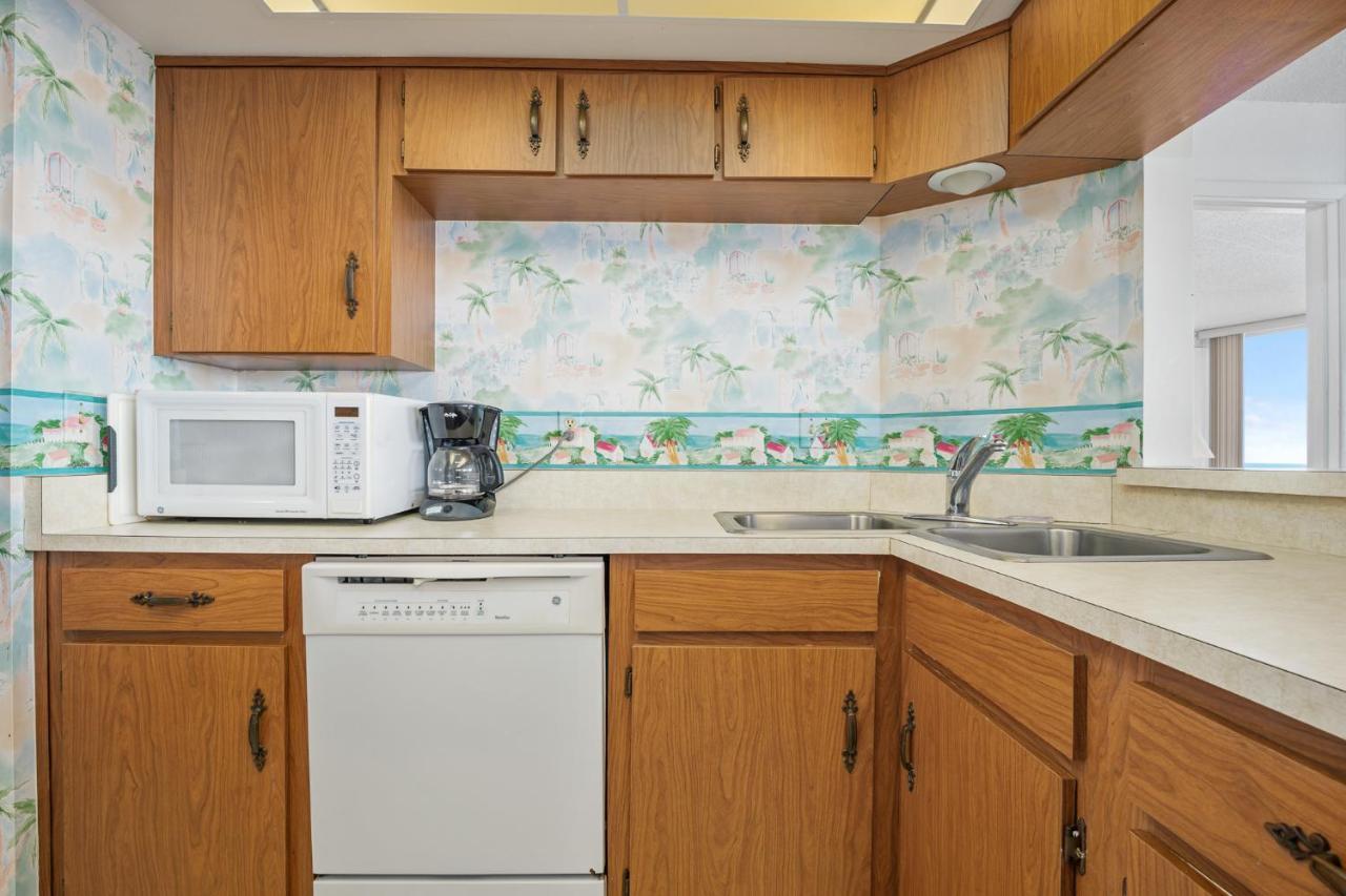 Shores Club 807 Apartment *