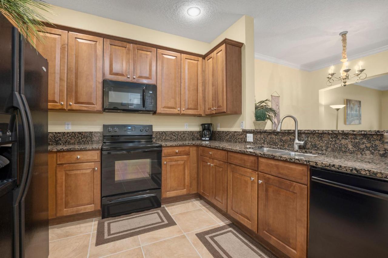 Apartment 952 Cinnamon