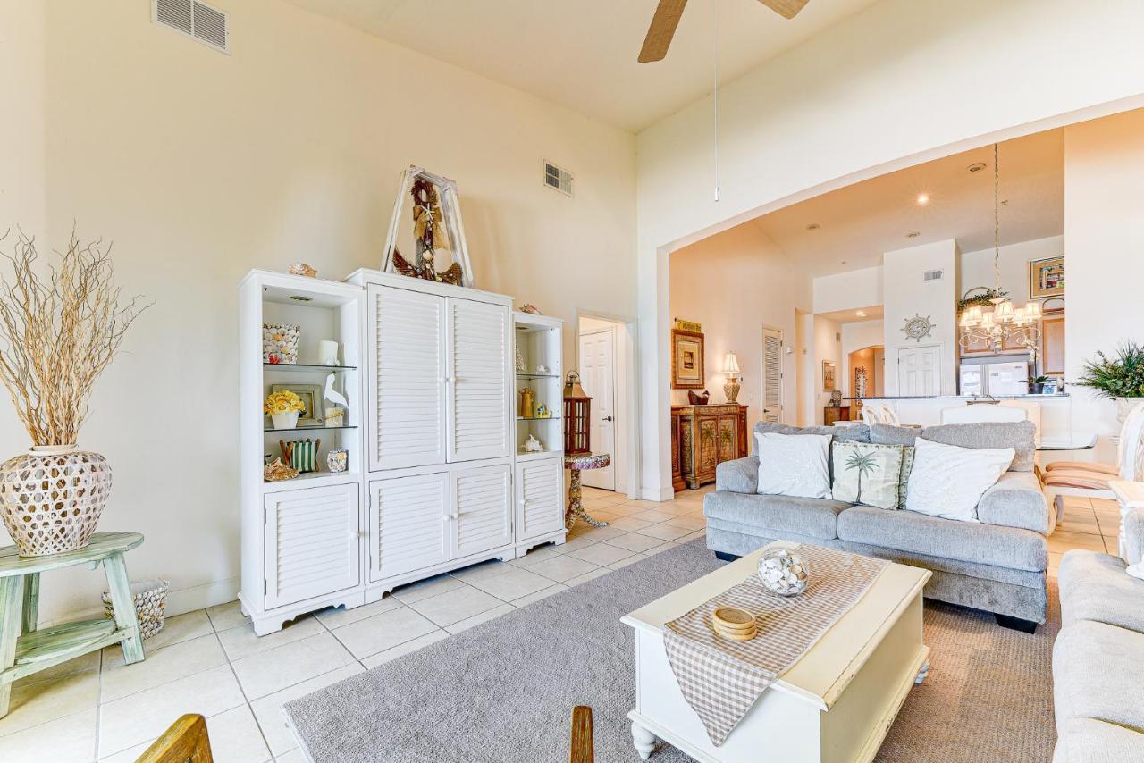 Apartment 862 Cinnamon *