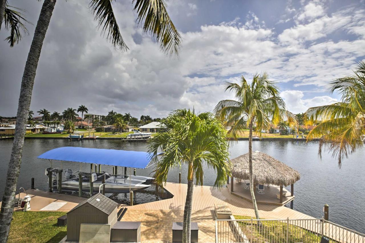 Luxe Escape With Boat Dock And Cabana! Cape Coral