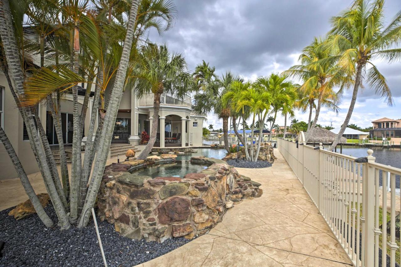 Luxe Escape With Boat Dock And Cabana! * Cape Coral