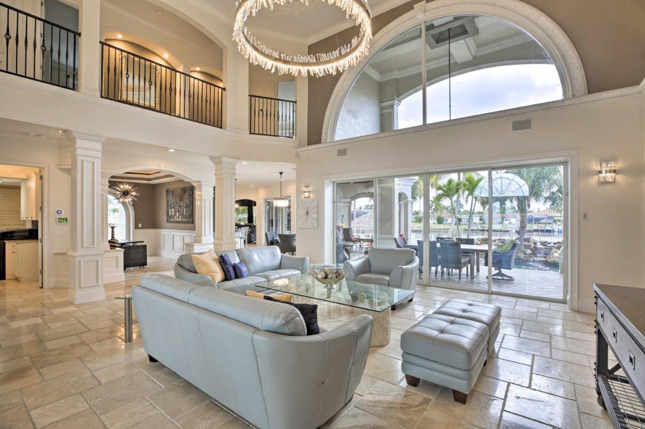 Luxe Escape With Boat Dock And Cabana! * Cape Coral