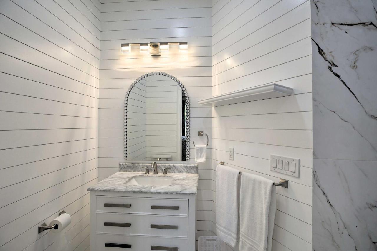 Luxe Escape With Boat Dock And Cabana!