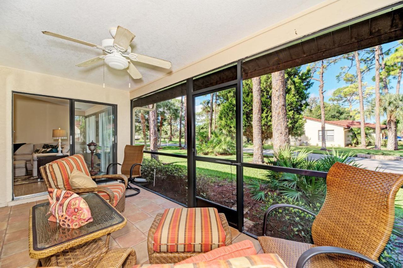 Village Des Pins 3645, 2 Bedrooms, Pool Access, Wifi, Hot Tub, Sleeps 4 *