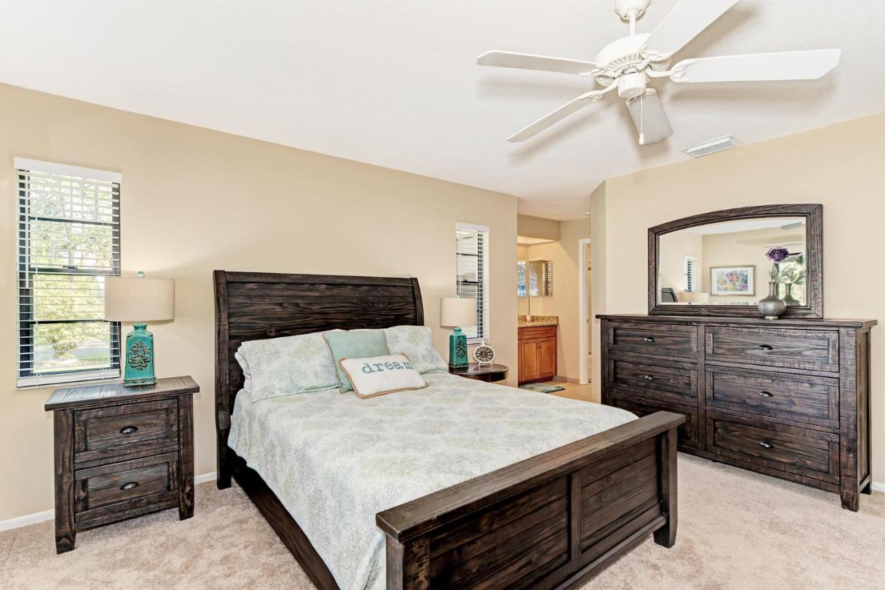 Village Des Pins 3645, 2 Bedrooms, Pool Access, Wifi, Hot Tub, Sleeps 4