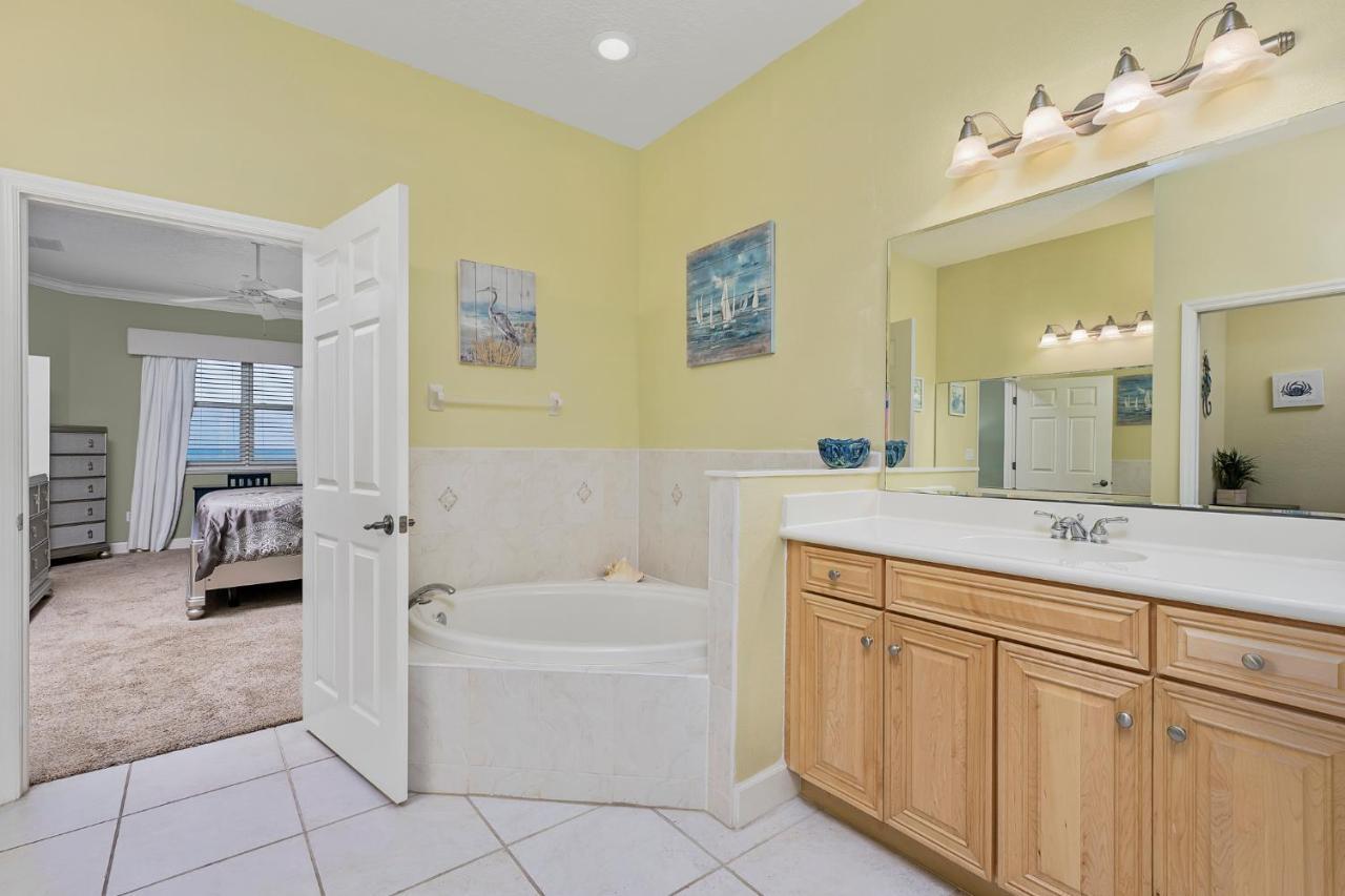 621 Cinnamon Apartment *