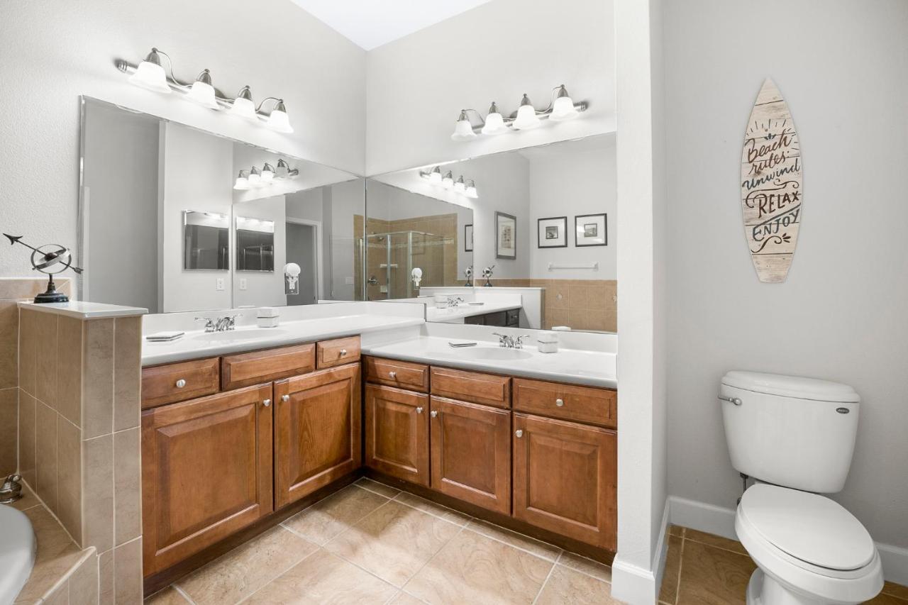 Apartment 832 Cinnamon *