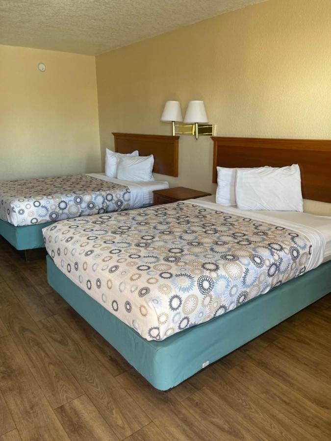 Hole The - Walton - Sunset Plaza - Nearby Beaches & Hurlburt Motel 2*