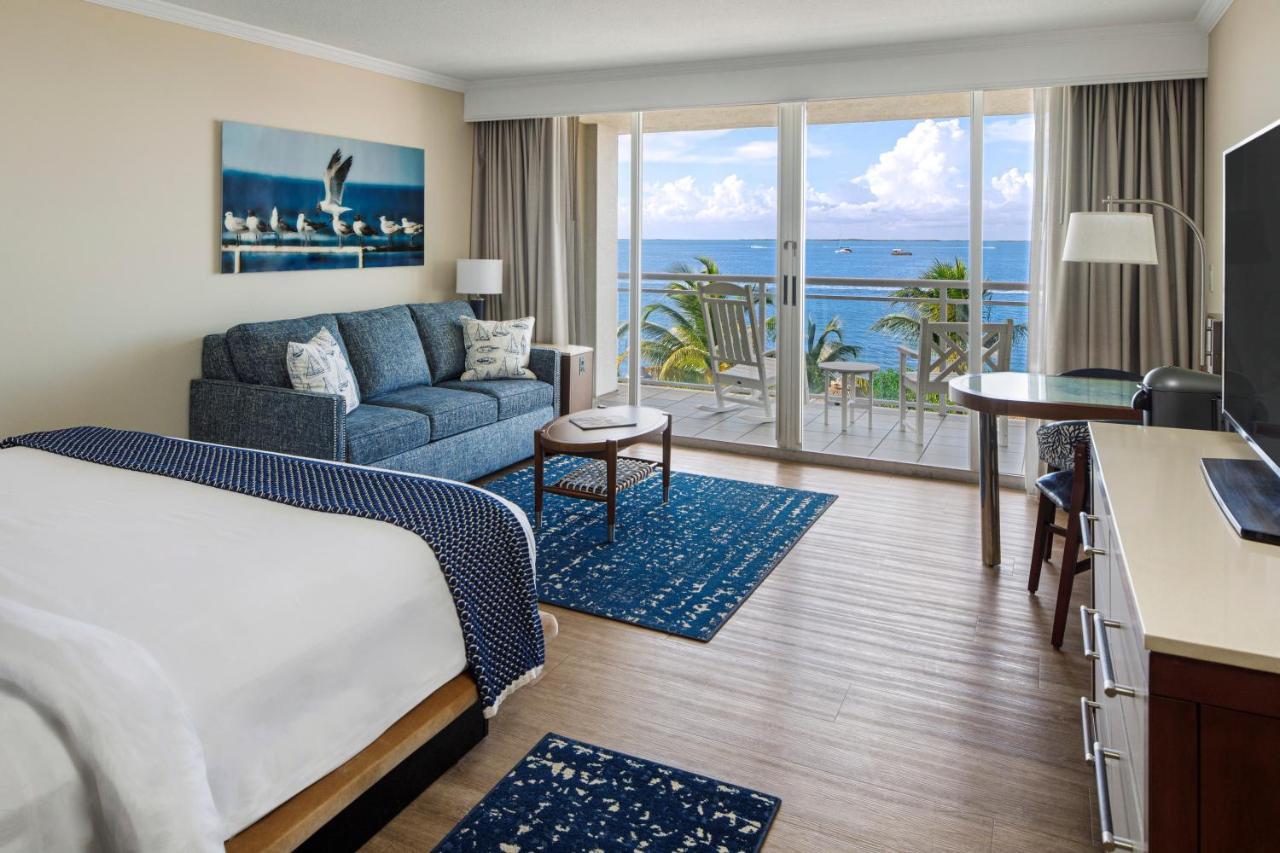 Reefhouse And Marina Resort